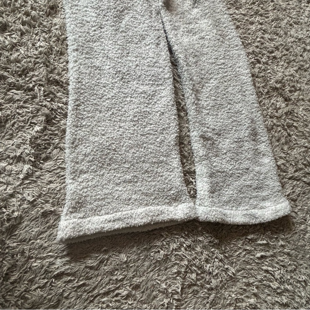 Skims White Fleece Lounge Pants - Picture 4 of 4